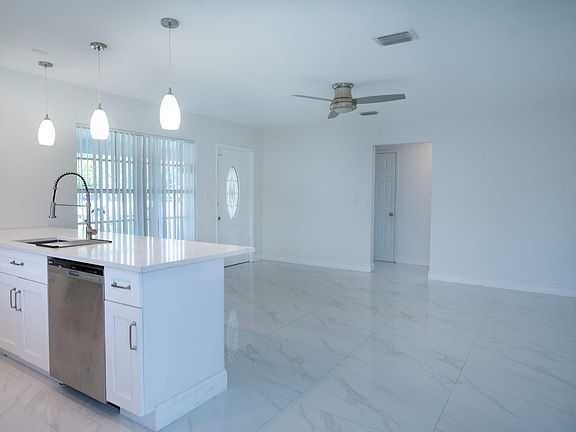 4th image of 570 NE 46th Street