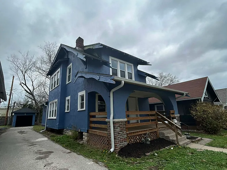 5722 Forest Ave — Photo 2