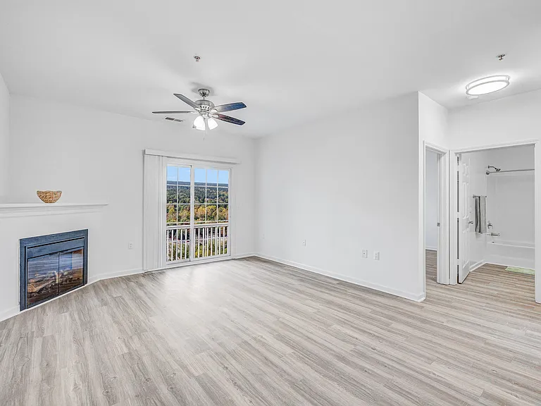 The Flats at Leland — Photo 36