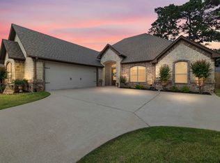 11255 Fox Trl, Flint, TX 75762