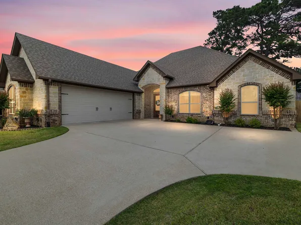 11255 Fox Trl, Flint, TX 75762