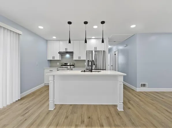 1728 Wayland Cir, Atlanta, GA 30319
