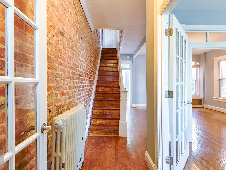 742 Harvard St NW — Photo 6