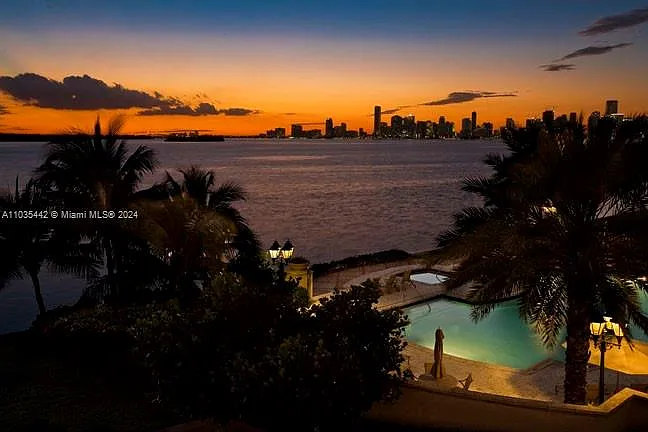19223 Fisher Island Dr #19223 — Photo 58