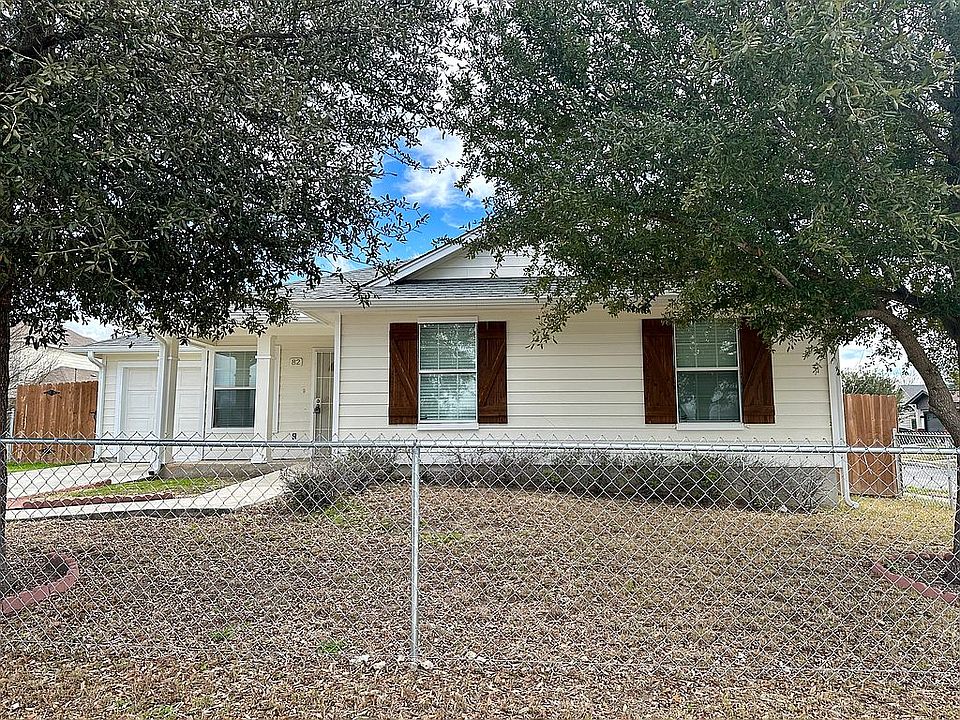 1st image of 82 Surrels Ave