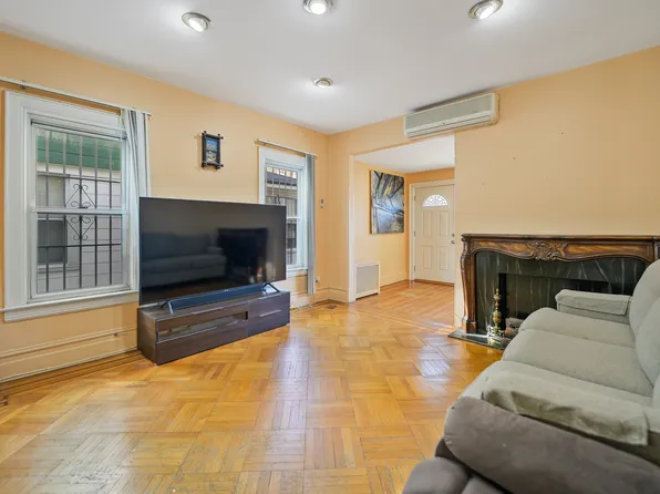 1632 West 3rd Street image 6 of 16