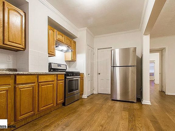 3rd image of 466 Mercer St #1