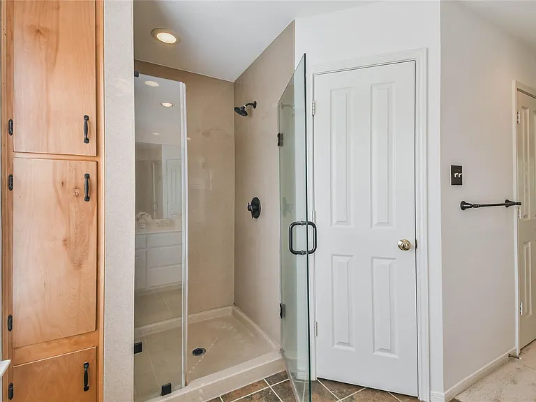 2 Willow Point Pl — Photo 25