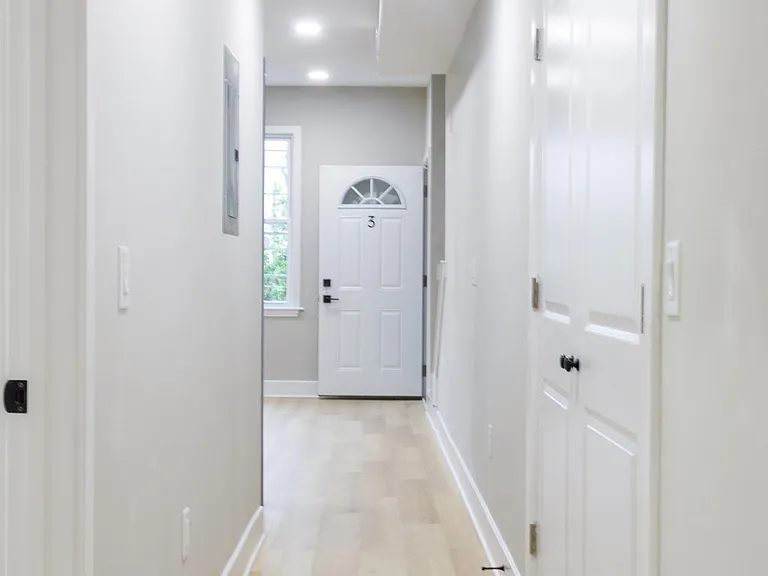 1201 Lindley Ave — Photo 26