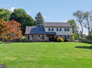 1257 Palomino Dr, West Chester, PA 19380