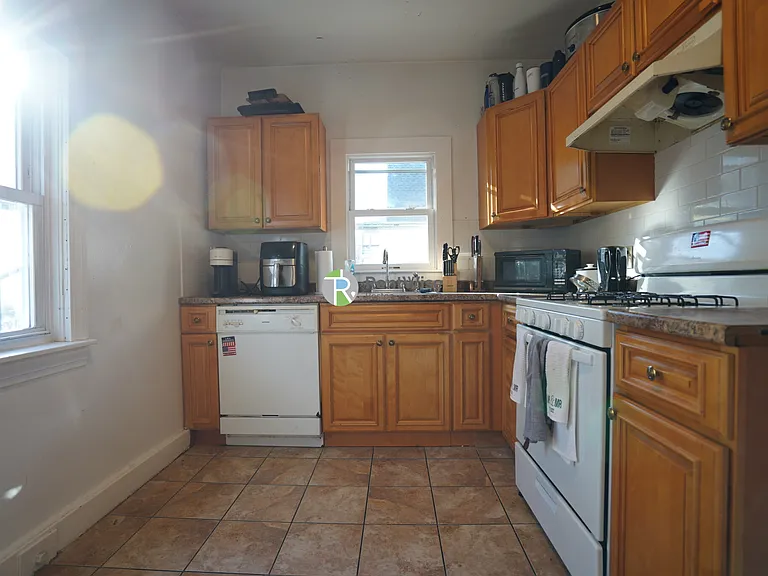 25 Pratt St #2 — Photo 8