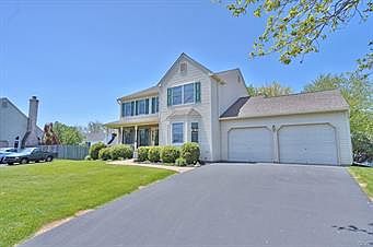 2nd image of 2653 Lynnwood Dr