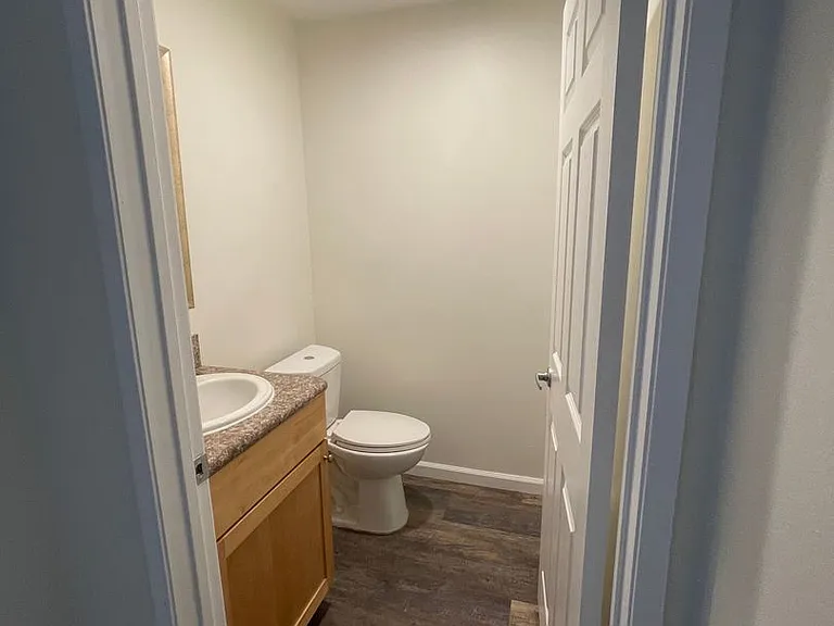 5330 Satsuma Ave — Photo 4