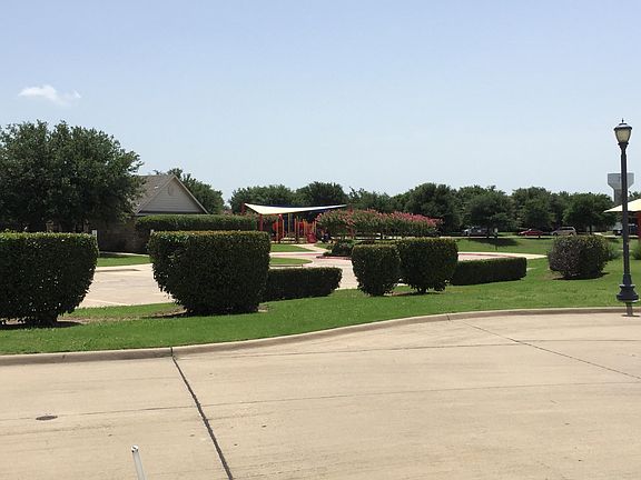 2nd image of 207 Lakefield Dr