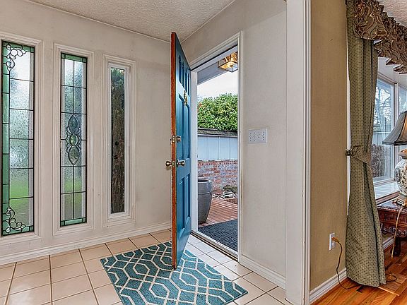 5th image of 6705 Louisiana Dr