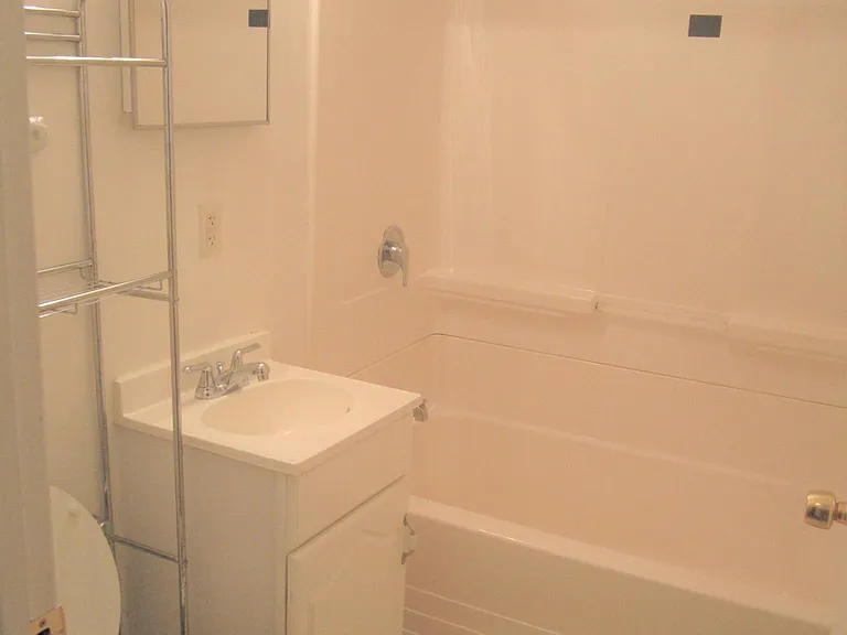 5710 Phillips Ave #A1 — Photo 10
