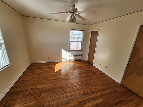 3rd image of 4702-4706 Cass St #6