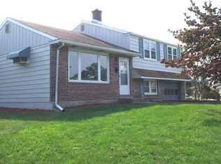 1002 Vauclain Ave, Woodlyn, PA 19094