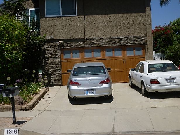1st image of 1316 Crestlake Ave