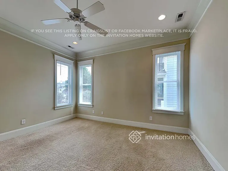 504 Camellia St — Photo 12
