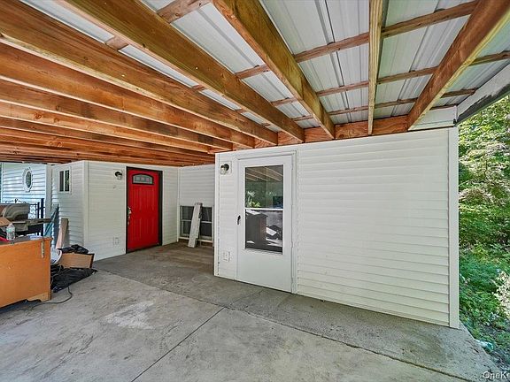 2nd image of 425 Old Dutch Hollow Road