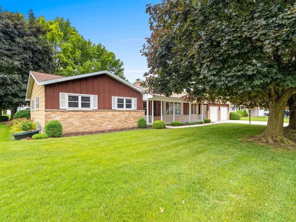 1115 Grant St, De Pere, WI 54115