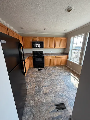 14290 Hillview Estates Dr Photo 1
