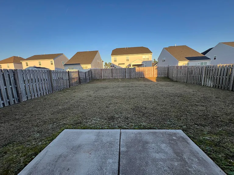 4044 Thimbleberry Dr — Photo 36