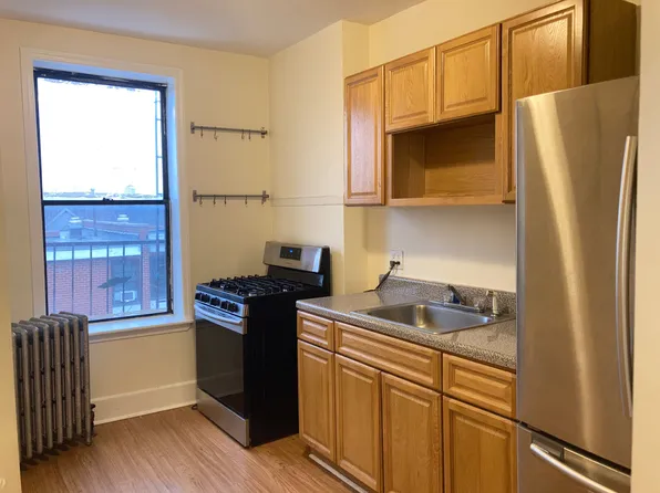 263 Quincy Street image 1 of 5