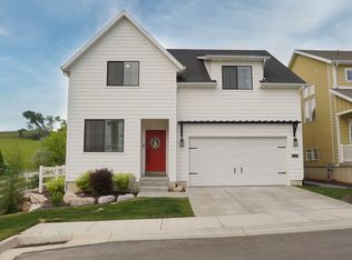 1375 E Primrose Ct, Layton, UT 84040