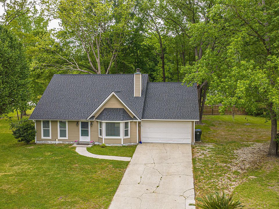1st image of 12 Inverary Ct