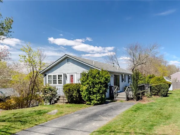 297 Tiffany Ave, Warwick, RI 02889