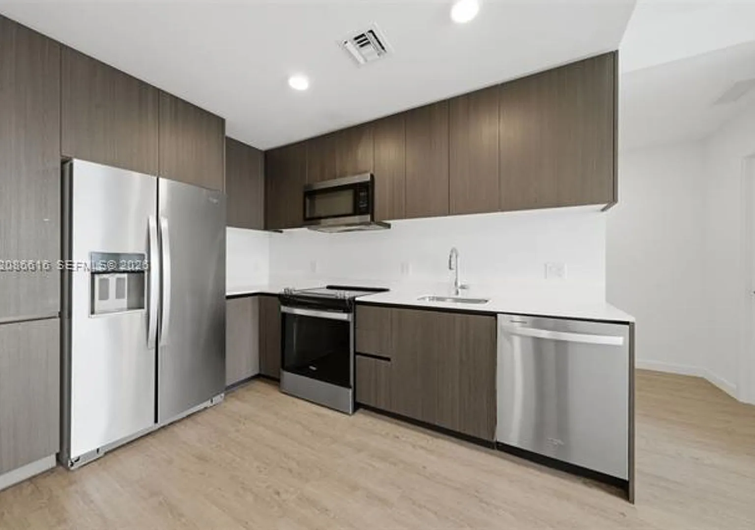 2000 Biscayne Blvd cu-1903, Miami, FL 33137 — Photo 4