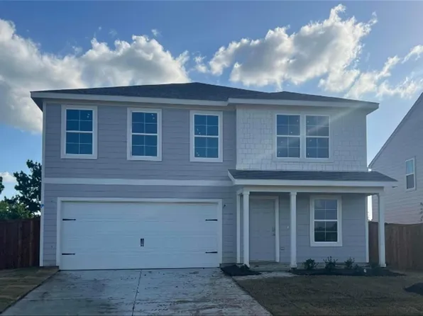 513 Tall Meadow Dr, Cleburne, TX 76031