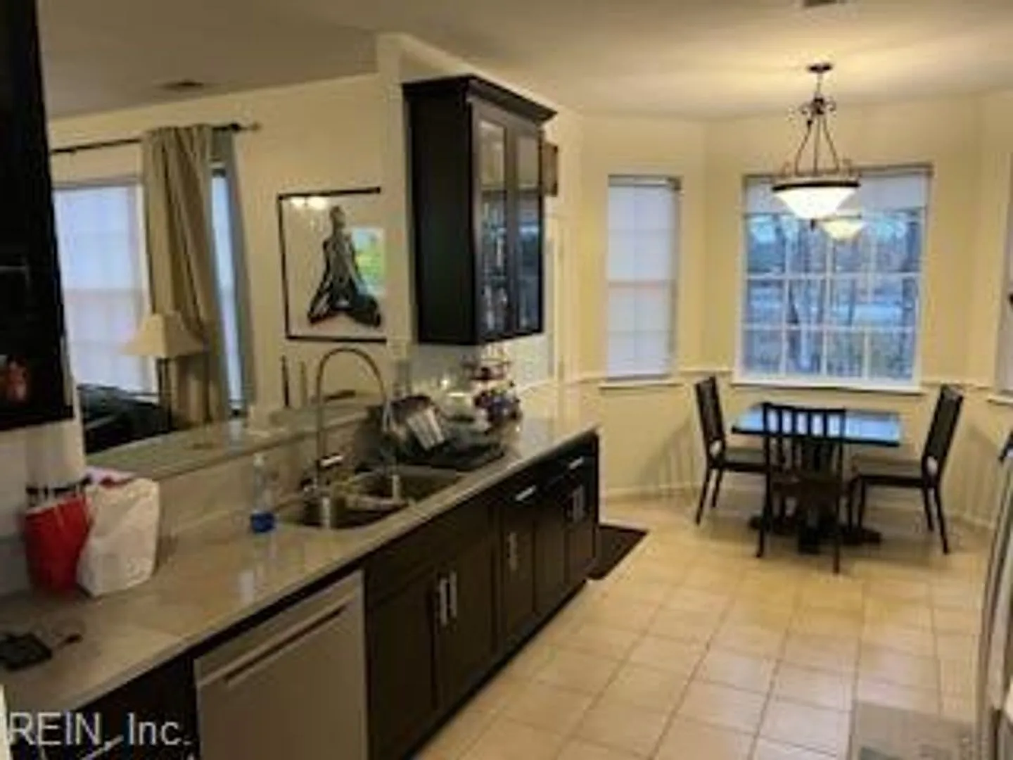 4 bed, 2.5 bath, 2312 sqft, $2,850 — Photo 4