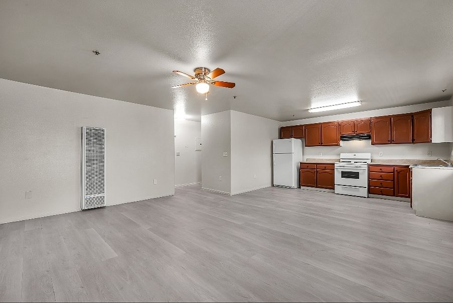 1st image of 5231 Huntington Dr N APT 2