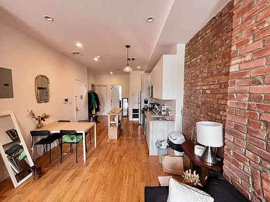 Rented by Rent Manager LLC  | media 12