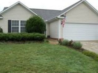 36 Crossvine Way, Simpsonville, SC 29680