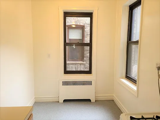 Rented by Brooklyn Heights Real Estate Inc | media 14