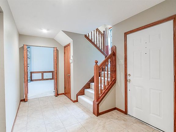4th image of 9907 Churchill Way Dr