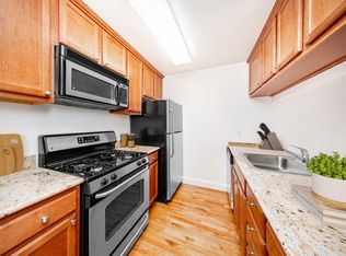 40-13 Broadway #2V, Astoria, NY 11103
