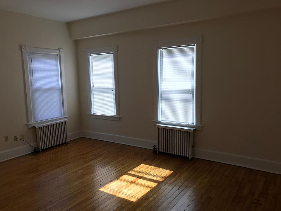 2nd image of 941 Western Ave