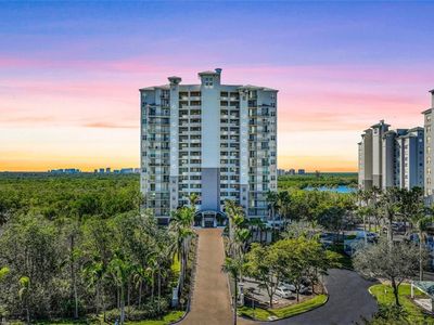 425 Cove Tower DR #301, Naples, FL, 34110
