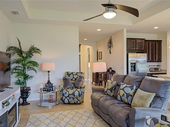 5th image of 235 Destiny Cir