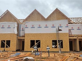 2910 Bennett Ln, Auburn, AL 36832