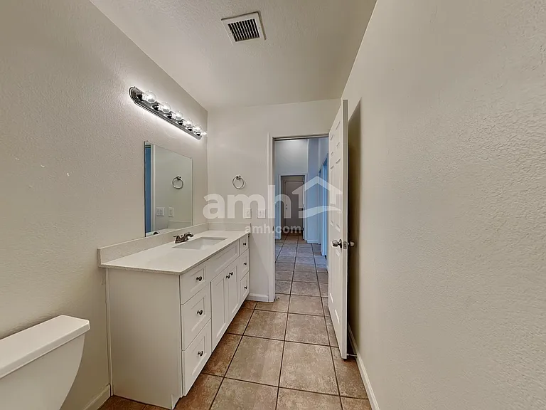 9255 W Brown St — Photo 13