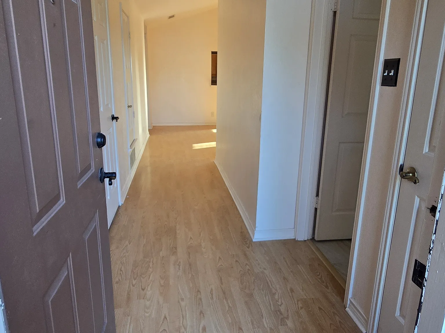 3 bed, 1600 sqft, $1,700 — Photo 1