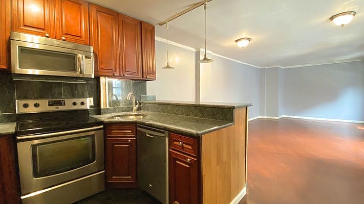 1st image of 209 7th Ave APT 1A