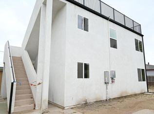10701 1/2 Doty Ave, Inglewood, CA 90303