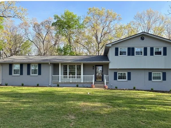 141 Bluegrass Pkwy, Lebanon, TN 37090